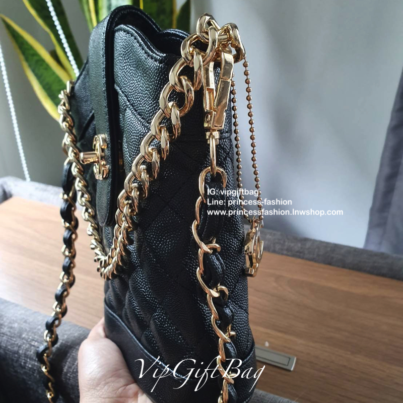 กระเป๋า Chanel Mini Crossbody Twist bag with gold chain