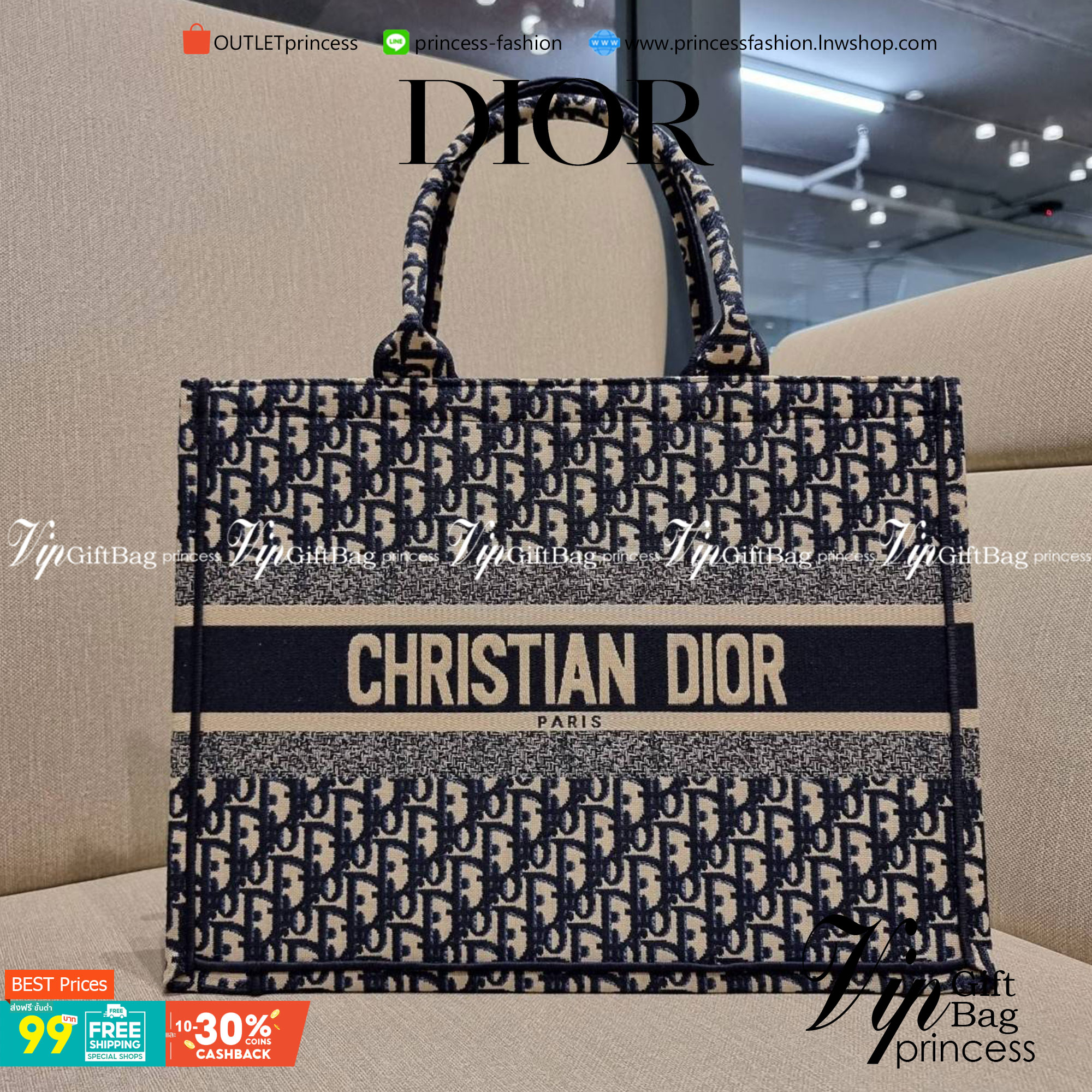 VIP 】HOT ARRIVAL!! DIOR CD SHOPPING BAG WITH GWP กระเป๋าทรงช้อปปิ้งใบใหญ่ จุใจ!! พรีเมี่ยมกิ๊ฟรุ่นดับเบิ้ลฮอต ดีไซน์คลาสสิควินเทจ สวยหรู วัสดุผ้าแคนวาสลายกราฟฟิค ภายในโล่งกว้างมากๆ ใส่ของจุสุดๆ โน้ตบุ้ค ไอแพด กระเป๋าสตางค์ มือถือ หรือเสื้อผ้ายังได้ สะพายค