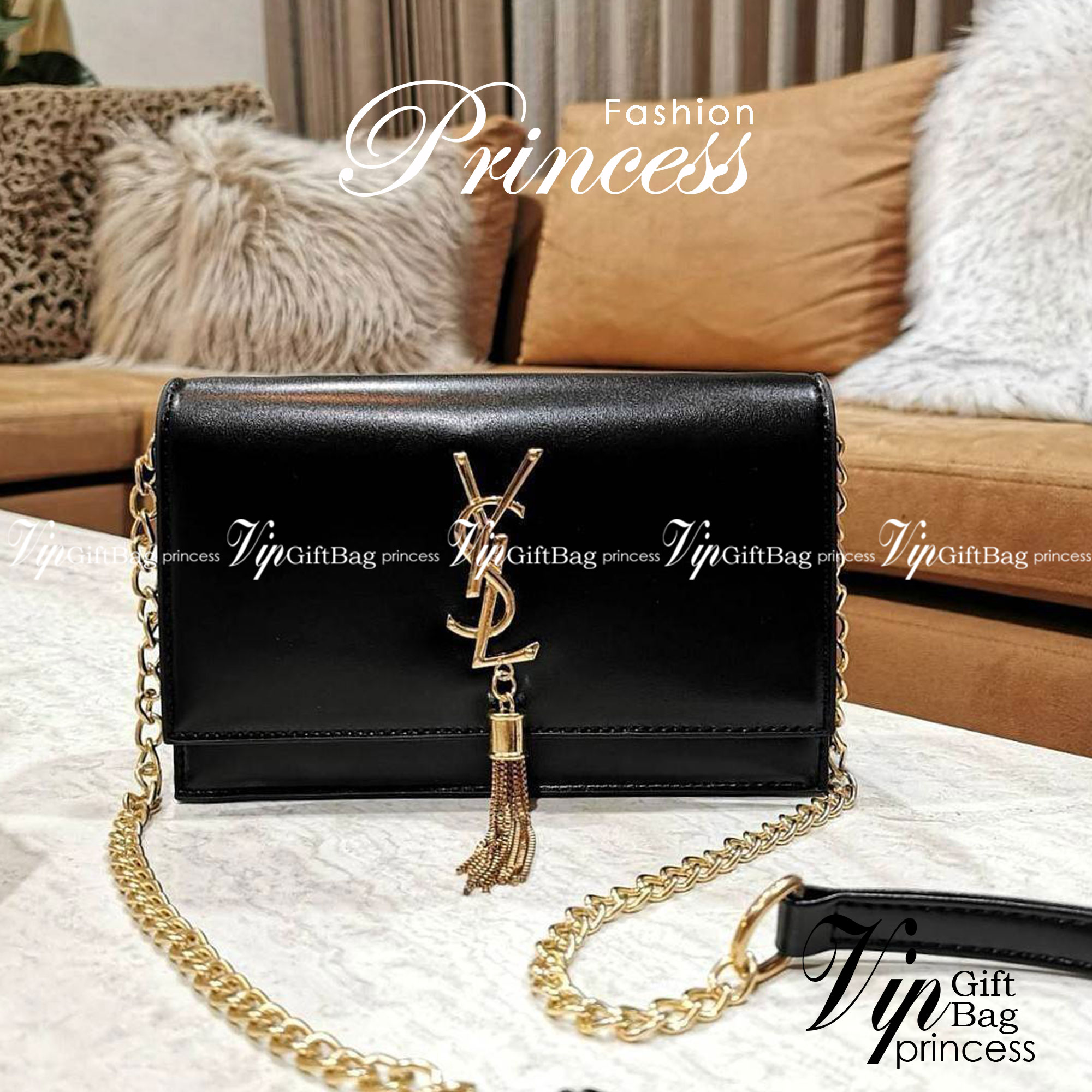 VIP YVES SAINT LAURENT YSL BAG / YSL Small Kate Bag กระเป๋าสะพายดีไซน์ทรงสี่เหลี่ยมหนังเรียบสวยอยู่ทรงเปิดปิดด้วยฝาปิดกระดุมด้านหน้าประดับโลโก้แบรนด์อะไหล่ทองพร้อมโซ่ห้อยฟรุ้งฟริ้ง ภายในโล่งสามารถใส่มือถือ กระเป๋าสตางค์ ของจุกจิกได้เยอะมีสายสะพายโซ่ต่อหนั
