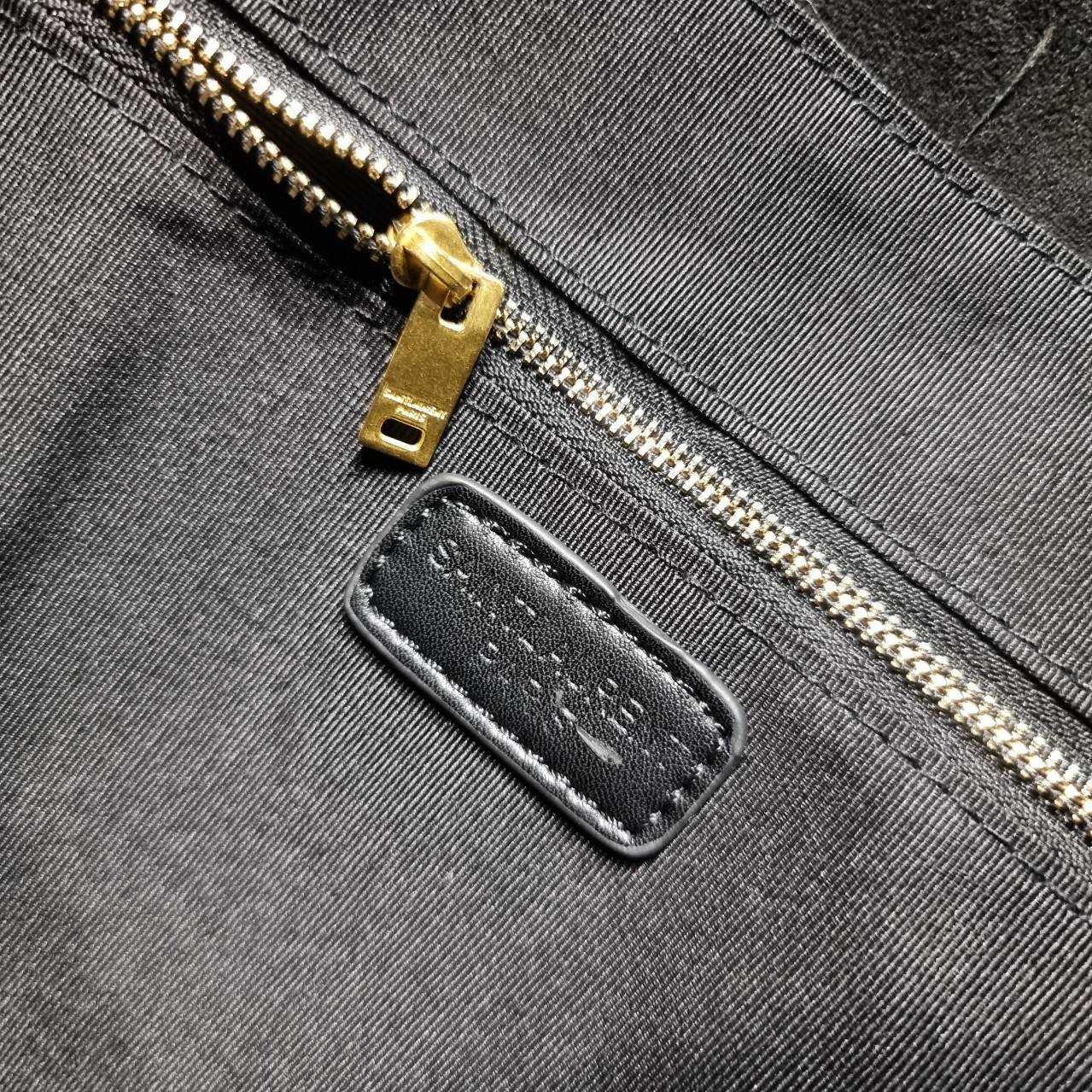 YSL ICARE MAXI SHOPPING BAG / YSL tote bag กระเป๋าใบใหญ่ทรงโท้ท รุ่นผ้ากำมะหยี่ เกรดออริ 1:1