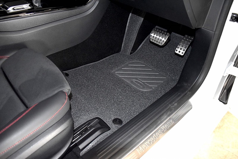 พรมดักฝุ่นไวนิลรีดขอบ BENZ A-CLASS A200 W177 (2019-25) พรมดักฝุ่นในรถ สีเทา เกรดA เข้ารูป ตรงรุ่นรถ (5ชิ้น)