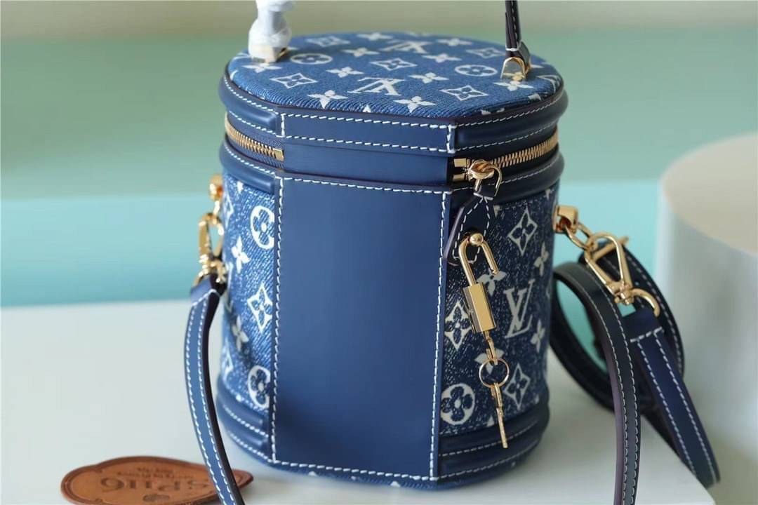 LV Cannes Navy Blue Denim Jacquard / LV Bucket Bag เกรดใช้งานสลับใบจริงได้ เทพออริจินอล เนื้องานสวยงาม หนังแท้ ภาพสินค้าถ่ายจากงานขายจริงใช้งานต่างประเทศได้