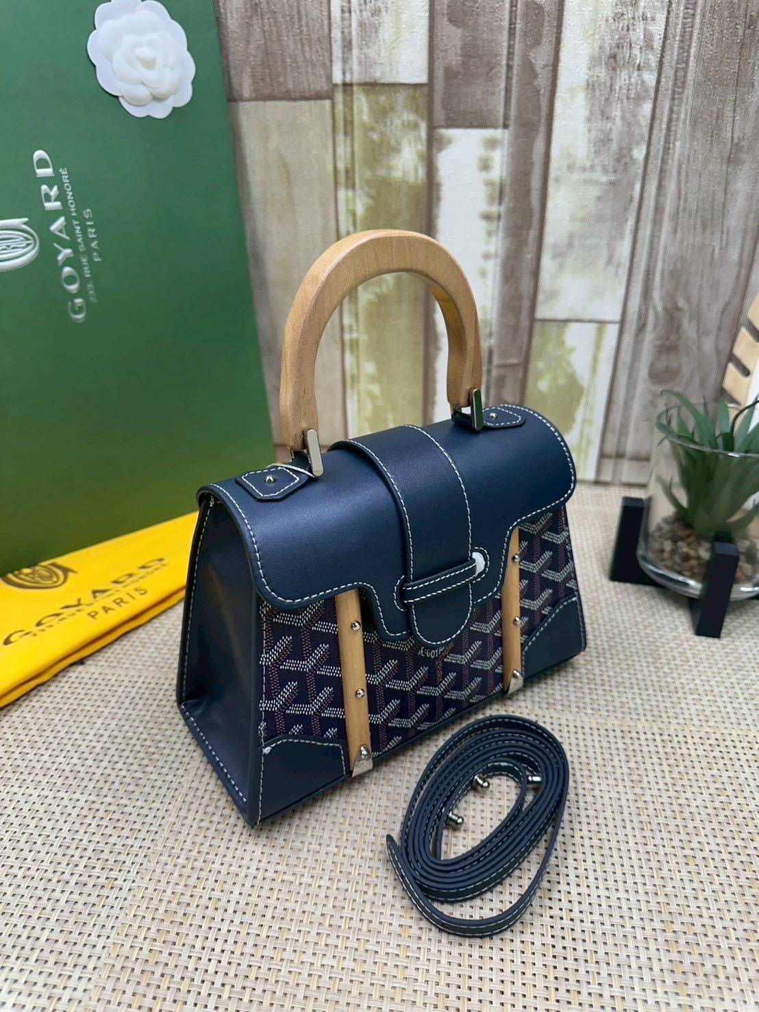 10 สี ORI หนังแท้ | GOYARD Saïgon Souple Mini Bag 20cm กระเป๋าถือ/สะพายดีไซน์หูจับไม้เป็นเอกลักษณ์ที่สวยหรูหราสง่างาม