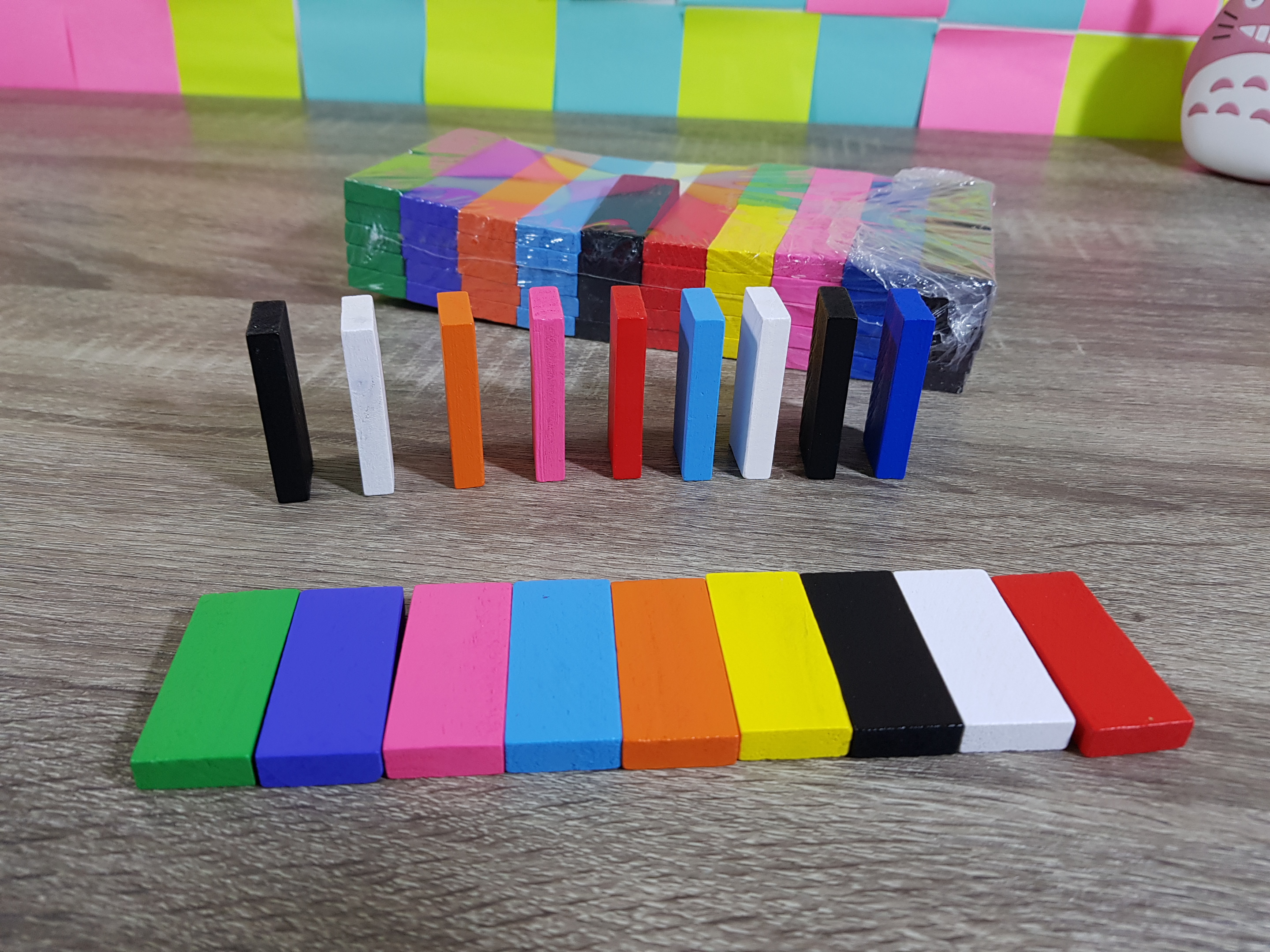 โดมิโน่ไม้แบบสี 100 ชิ้น