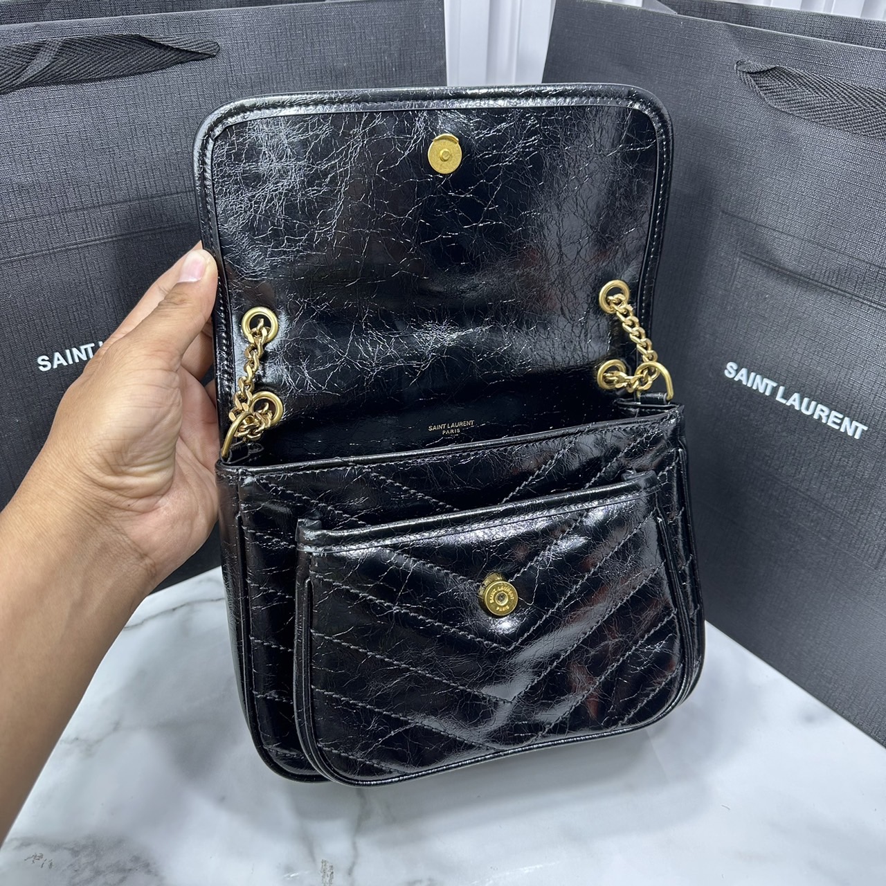 Small YSL Niki shoulder bag 9" กระเป๋าสะพายทรงคลาสสิค รุ่นยอดนิยมของแบรนด์ที่ใครๆก็ต้องมีใช้ ดีไซน์เรียบหรู 🧡เกรดออริ ใช้งานต่างประเทศได้