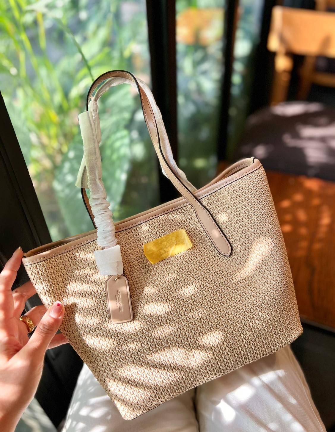 Coach Mini City Tote Bag In Straw And Smooth Leather 9" ((CS616)) กระเป๋าทรงโท้ทงานทอน้ำหนักเบา จุของได้เยอะ เกรดท็อปออริ เกรดดีสุด สลับแท้ 1:1 ใช้ต่างประเทศได้