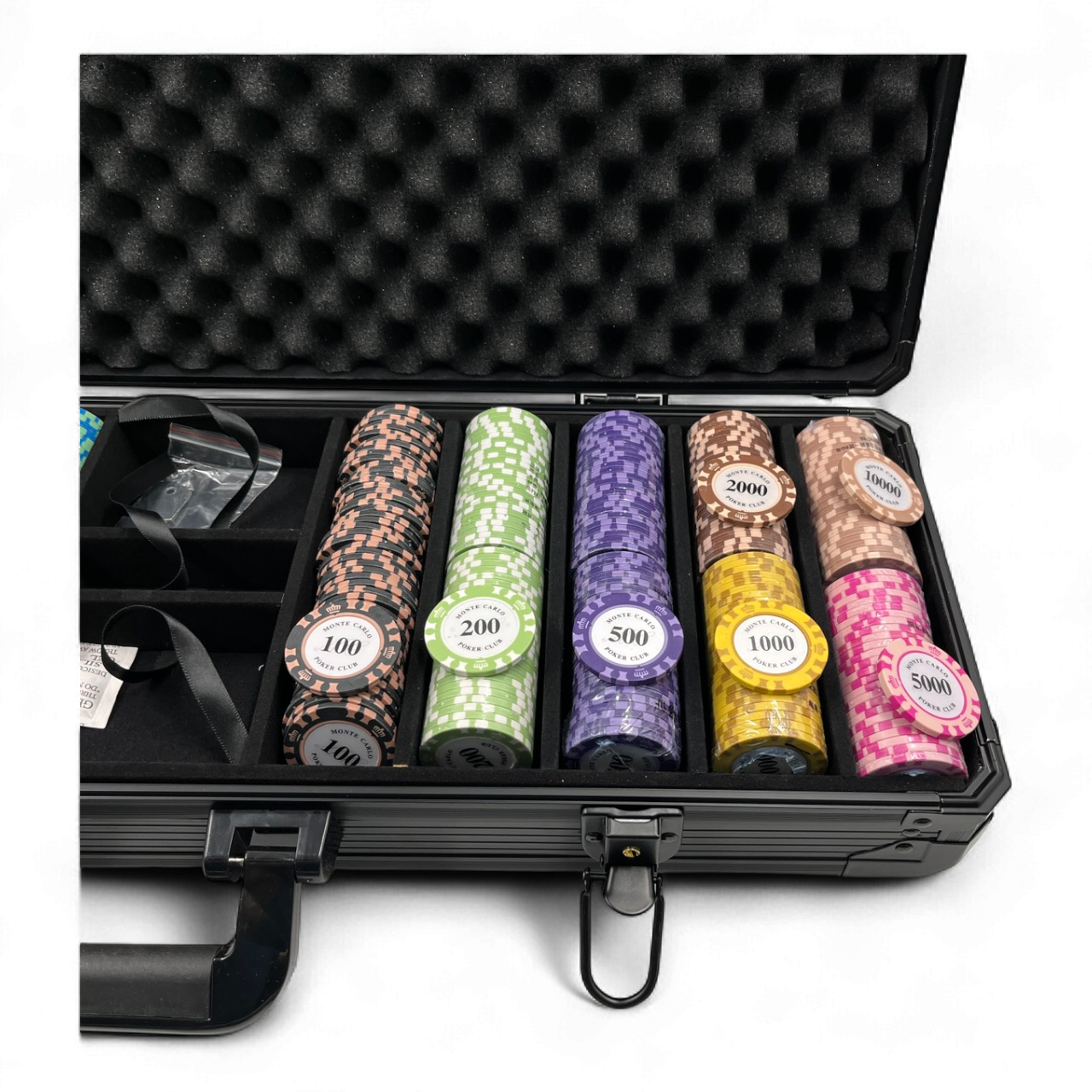 ชุดชิปโป๊กเกอร์ MONTE CARLO พร้อมกระเป๋าใส่ชิปแบบหนาสีดำขนาดบรรจุ 500 ชิปพร้อมผ้าปู