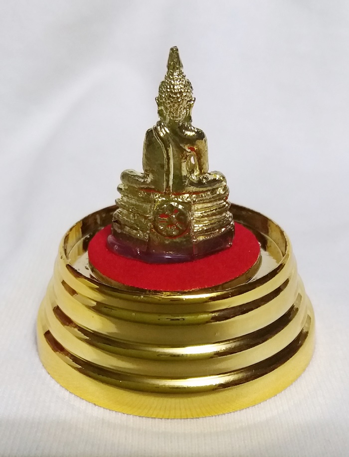 สินค้าหมดค่ะ หลวงพ่อโสธร ความสูงรวมที่ครอบ 2 นิ้ว(ตั้งบูชาหน้ารถ)ค่ะ