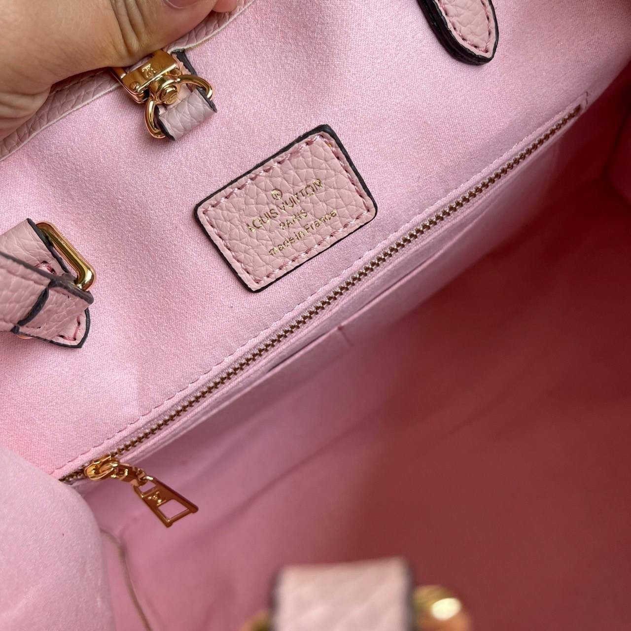 หนังแท้ LOUIS VUITTON Empreinte Monogram Giant By The Pool Onthego พร้อมส่งที่ไทย เกรดใช้งานต่างประเทศได้