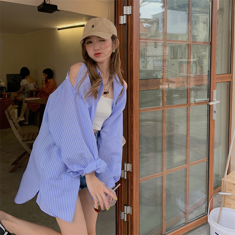 พร้อมส่ง 🐠🌷 Bluebio shirt เสื้อเชิ้ตแขนยาวแต่งเปิดไหล่ (IN35954)
