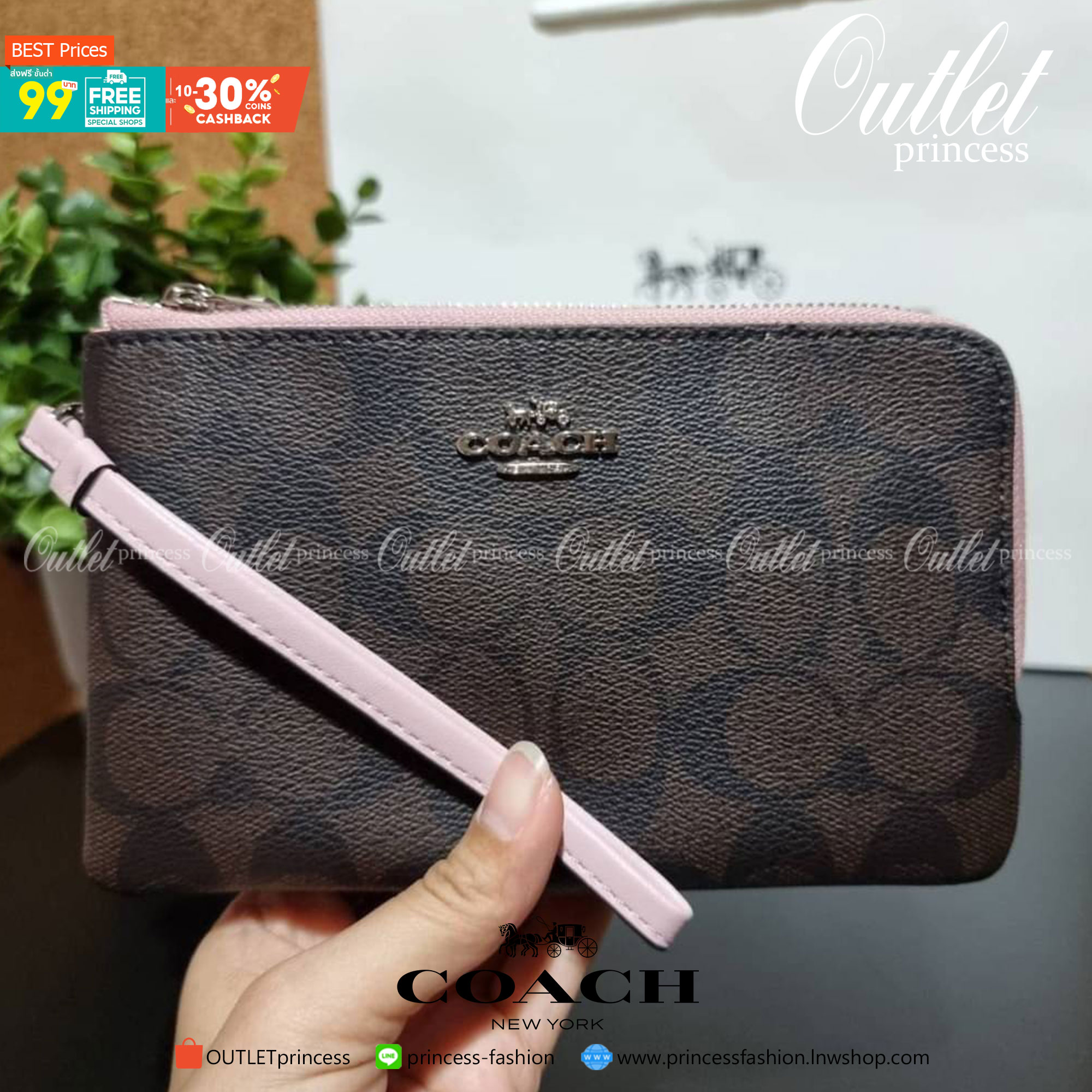 COACH F87591 DOUBLE CORNER ZIP WALLET IN SIGNATURE COATED CANVAS คล้องมือรุ่น 2 ซิป!! มาแล้วจ้า 🌟🤗 ไซส์นี้คือเหมาะมือจริงๆ พกง่ายเช่นเคย ไม่ต้องกังวลว่าจะเกะกะหรือกินพื้นที่กระเป๋าหลัก วัสดุหนังแคนวาสเคลือบลาย มีช่องหลักแยก 2 ช่อง ภายในบุผ