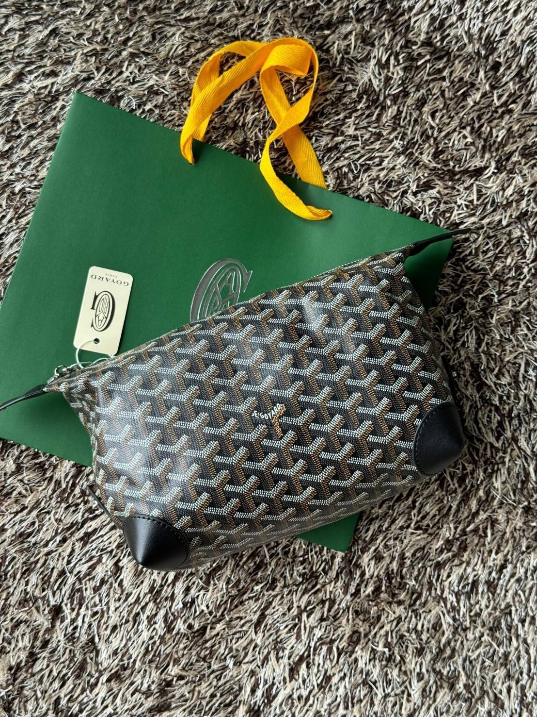 Goyard Bowling 25 Toiletry Bag กระเป๋าทรงพอชใช้งานง่ายกะทัดรัด รุ่นขายดี ใช้ได้ทั้งชายหญิง