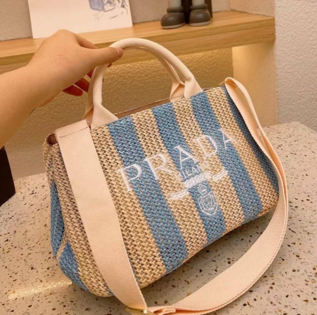 VIP 🥂 PRADA shopping summer bags / Prada Tote Bag 12" กระเป๋าสานสีโทนน่ารัก จุของได้เยอะ ภาพสินค้าถ่ายจากงานขายจริง พร้อมส่ง