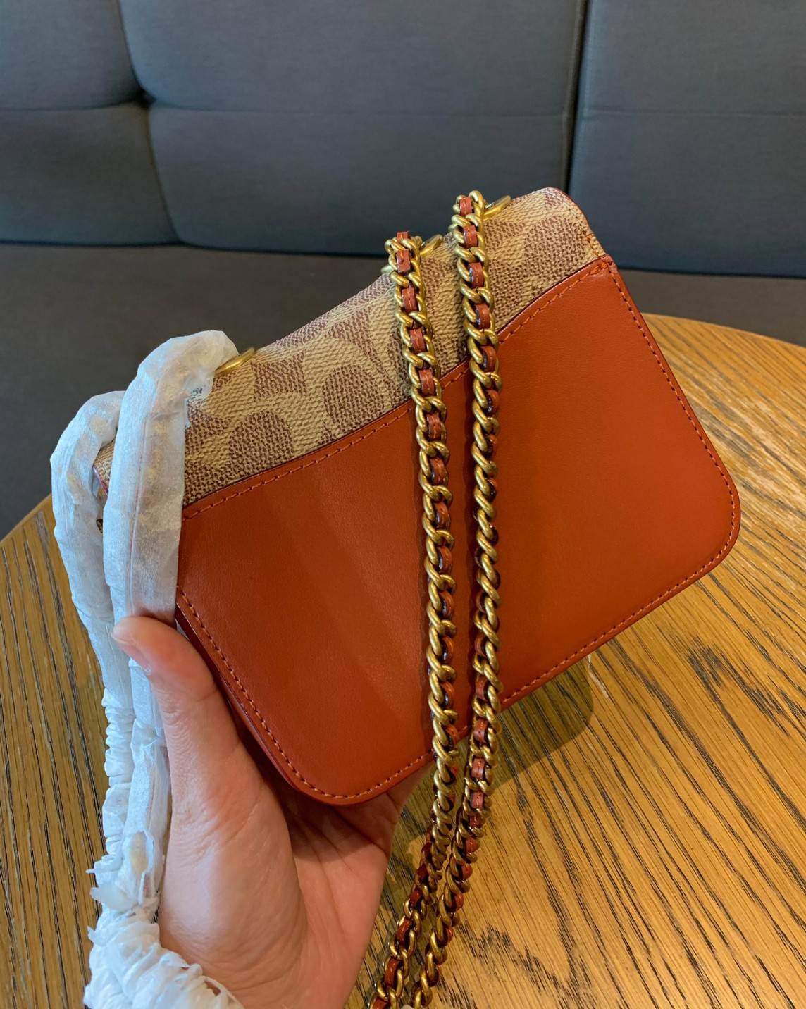 ของแท้ 100% COACH MADISON 16 CROSSBODY BAG LEATHER