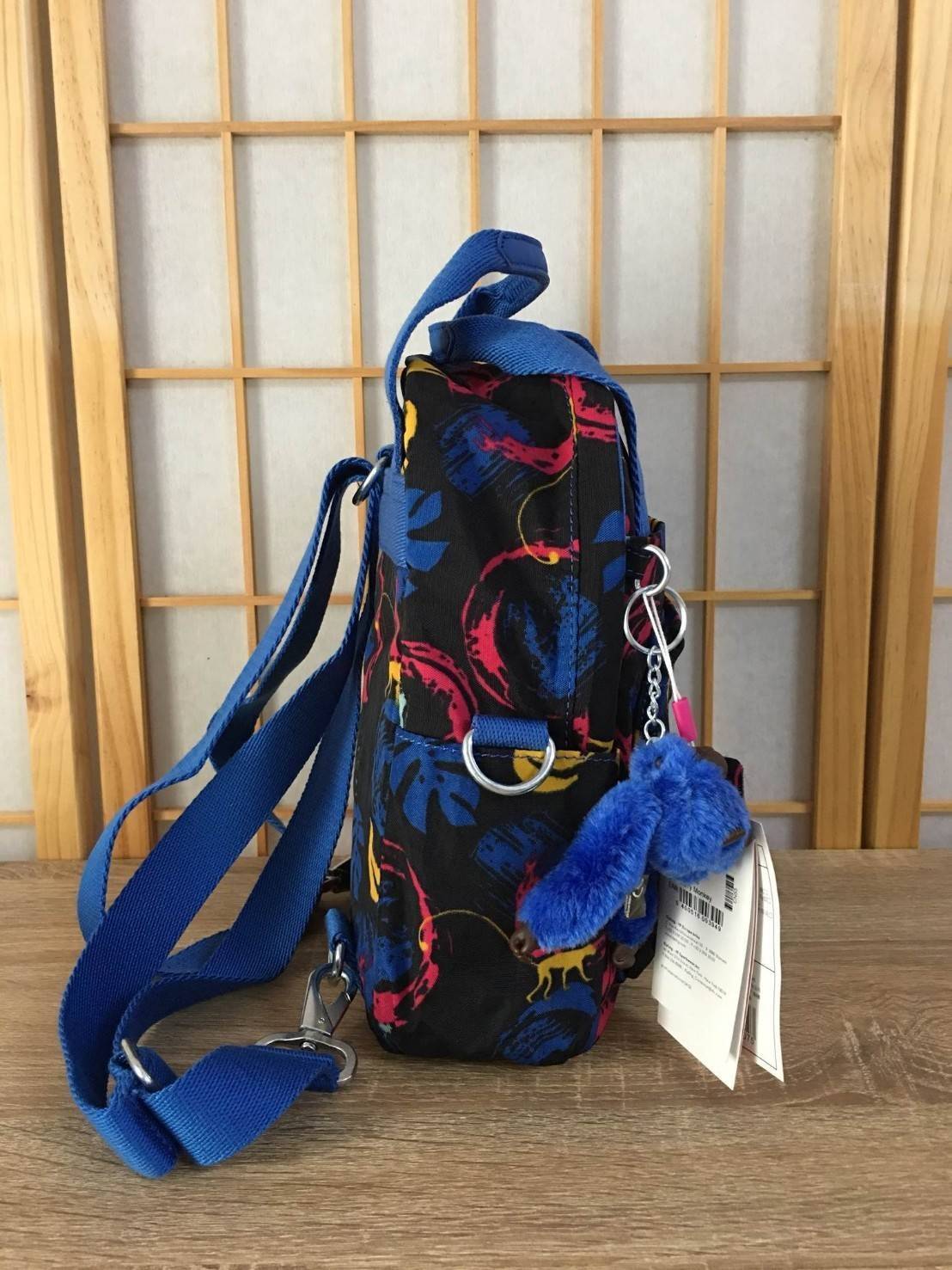 Kipling Mini Backpack K12688 กระเป๋าขนาดมินิ ใช้งานได้ถึง 3 แบบ ปรับเป็นเป้สะพายหลัง สะพายข้าง และมีหูหิ้ว ลวดลายสวยน่ารัก มีช่องเก็บหลายช่องแยกเก็บของจุกจิก ด้านข้างมีช่องโล่งไว้ใส่ขวดน้ำหรือของที่ต้องหยิบใช้บ่อยครั้ง สะพายได้กับสาวทุกลุคเลยค่ะ ไม่ควรพลา