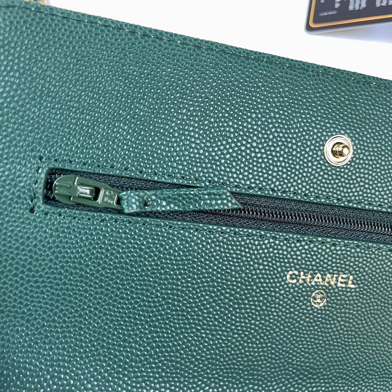 VIP 】หนังแท้ CHANEL WOC style โทนสีพาสเทล กระเป๋าสะพายทรงสวยตลอดกาล วัสดุหนังลายคาเวียร์ เนื้อนุ่ม อยู่ทรงคุณภาพดีตามแบบฉบับของแบรนด์ น้ำหนักเบา ด้านหน้ามีโลโก้แบรนด์อะไหล่หรู มีช่องใส่บัตร ใส่ของจุกจิก เปิดปิดด้วยฝาปิดกระดุม ซับในหนัง ตัวจริงสวยมากๆถูกใจ