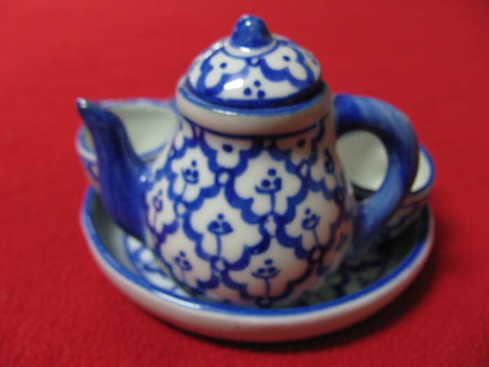 สินค้าหมดค่ะ ชุดกาน้ำจิ๋ว ลายสีครามค่ะ