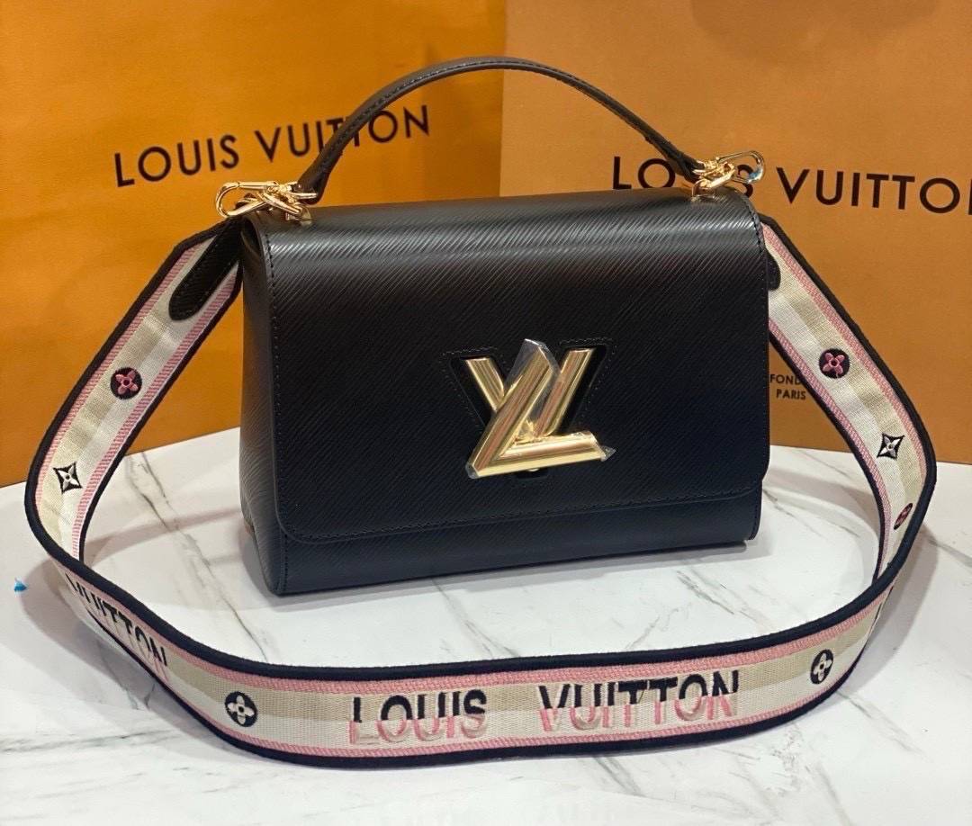 ORI หนังแท้ | LV Twist MM bag Epi grain leather กระเป๋าสะพาย/กระเป๋าถือรุ่น พร้อมสายสปอร์ต หนังลายเกรน Epi โดดเด่นด้วยโลโก้หน้า สวยหรูเป็นเอกลักษณ์ ดีไซน์คัลเลอร์บล็อค สัมผัสโดดเด่นแมตช์กับทุกสไตล์