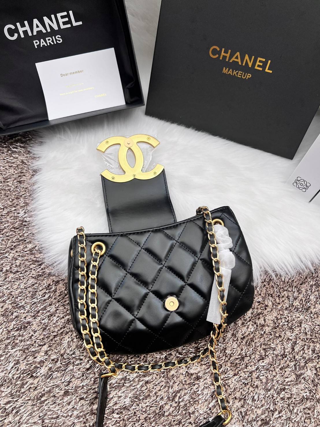 Chanel 24C bag / CHANEL WITH CHAIN / CHANEL Casual Style กระเป๋าสะพายหนังนิ่มลื่นเงาสวย Plain Leather Party Style Office Style เกรดออริ ใช้งานต่างประเทศได้