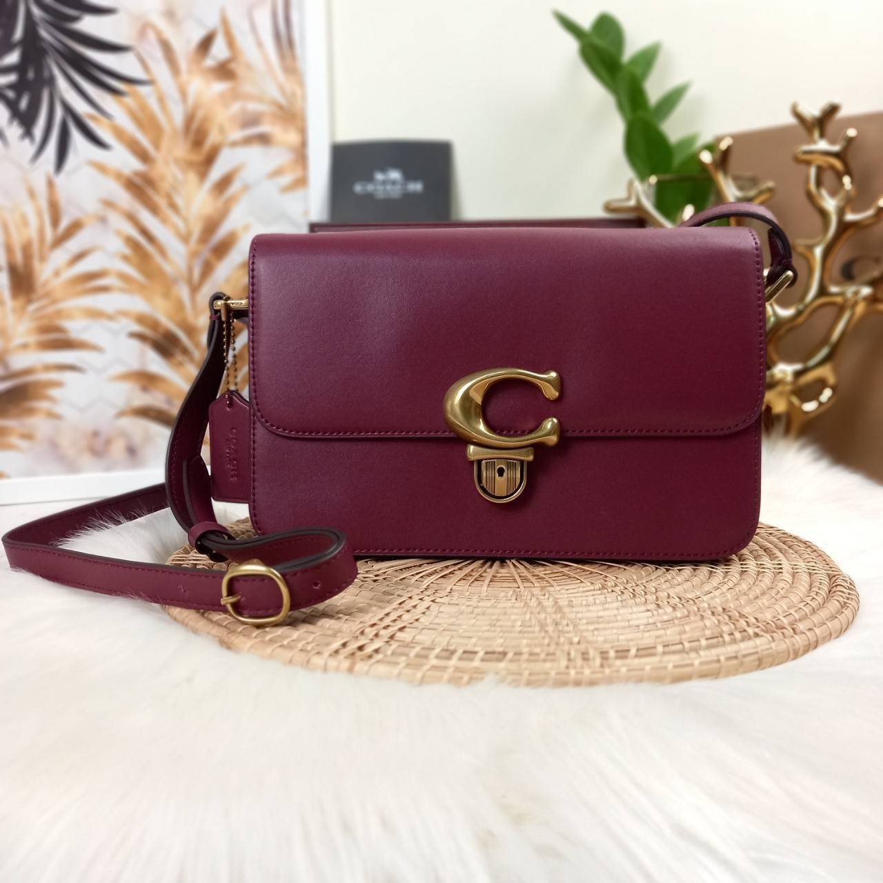 สวยละมุนตาละมุนใจม๊ากก!!🌺🌈 //>>COACH STUDIO GLOVETANNED LEATHER SHOULDER BAG (C6641)🌺ห้ามพลาดเด็ดขาด!! สวยละมุน เรียบหรู ดูแพงสุดๆ!! //กระเป๋าถือ กระเป๋าสะพาย ดีไซน์เนี้ยบ! เฉียบมาก!// วัสดุหนังแท้ หนังเรียบเต็มใบ อยู่ทรง สวย