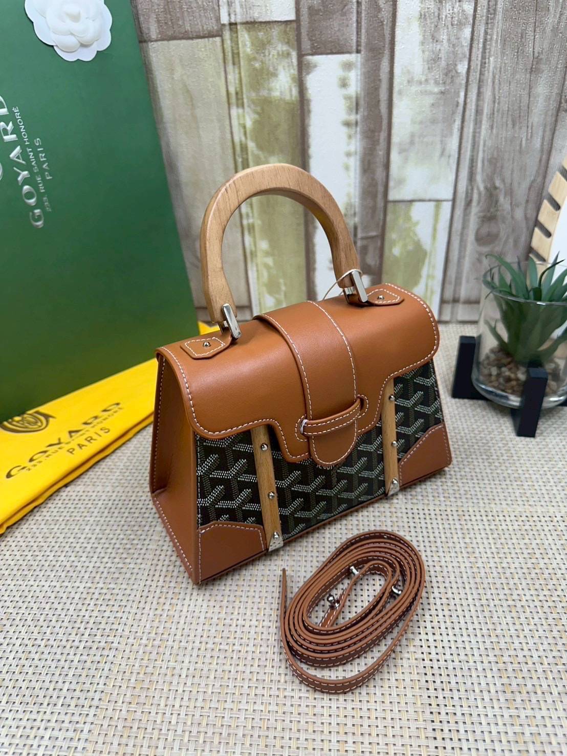 10 สี ORI หนังแท้ | GOYARD Saïgon Souple Mini Bag 20cm กระเป๋าถือ/สะพายดีไซน์หูจับไม้เป็นเอกลักษณ์ที่สวยหรูหราสง่างาม