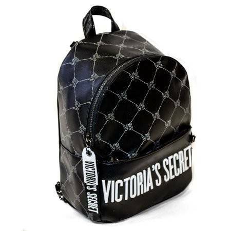 VICTORIA's SECRET MONOGRAM MINI CITY BACKPACK กระเป๋าเป้รุ่นใหม่ล่าสุดวัสดุหนังเรียบลาย Monogram ดีไซน์สวยดู Cool ขนาดมินิ น้ำหนักเบา เปิดปิดด้วยซิปสะดวกใช้ ด้านหน้ามีช่องซิป หูจับถนัดมือ สายสะพายปรับระดับได้ สวยน่าใช้มากๆค่ะ ไอเท็มใหมาชนช็อป! ราคาสุ