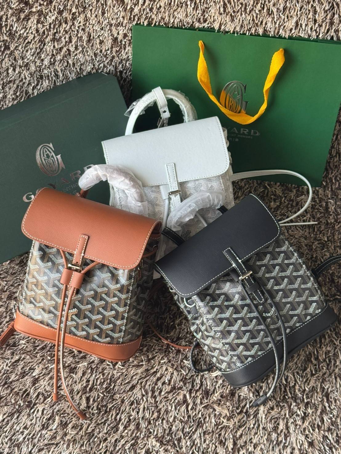 ORI หนังแท้ | Goyard Alpin Mini Backpack กระเป๋าเป้สะพายหลัง ปรับถือหรือสะพายข้างได้อย่างลงตัว ที่สามารถทำให้เป็นหลายรูปแบบ