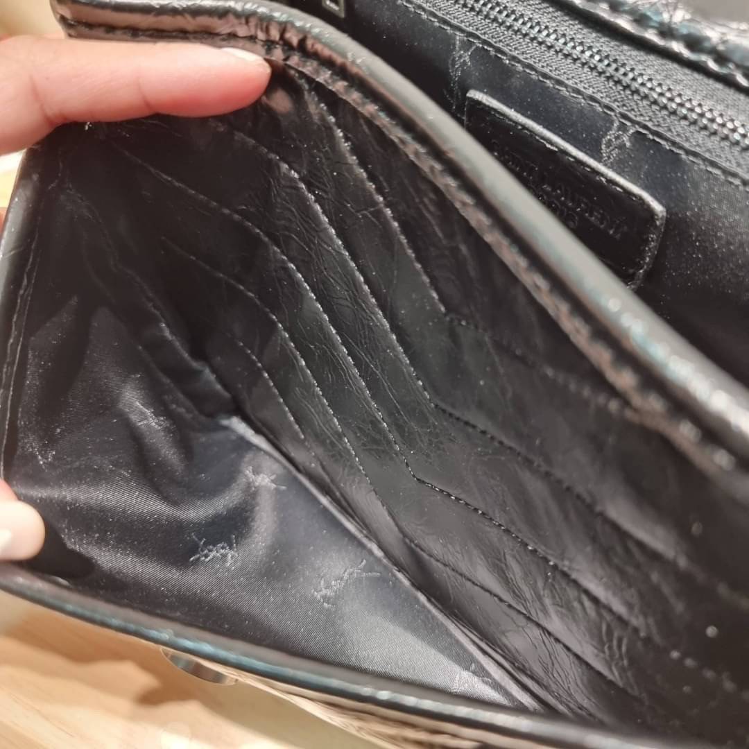 YSL niki baby chain bag in crinkled vintage leather / Yves Saint laurent shoulder bag กระเป๋าสะพายทรงคลาสสิค สุดฮอต ที่ใครๆก็ต้องมีใช้ ดีไซน์เรียบหรู วัสดุหนังลายวินเทจสัมผัสดี