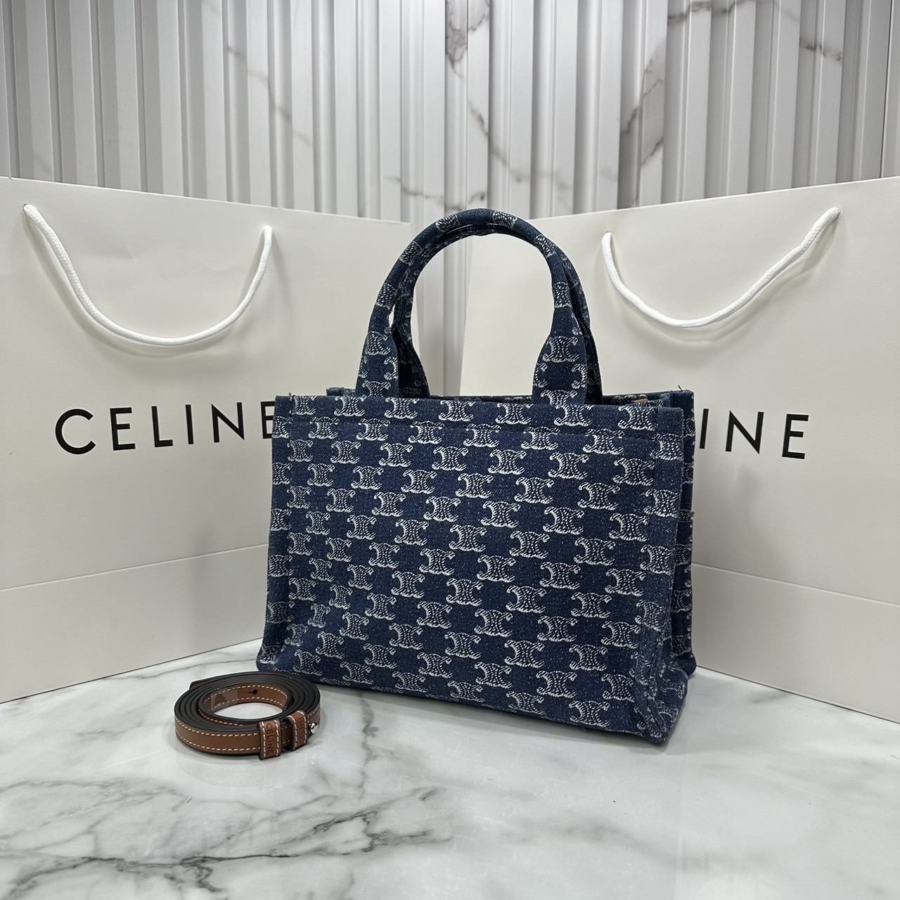 CELINE small cabas thais in DENIM WITH TRIOMPHE ALL-OVER / Celine Tote Denim Bag กระเป๋าทรงโท้ทงานเดนิม เกรดออริ 1:1 ใช้งานต่างประเทศได้