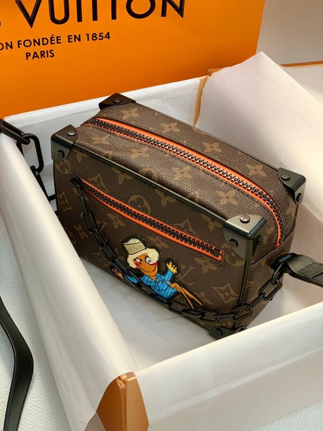 พรีเมี่ยมกิ๊ฟแท้ 100% 】หนังแท้ LOUIS VUITTON MINI SOFT TRUNK MONOGRAM