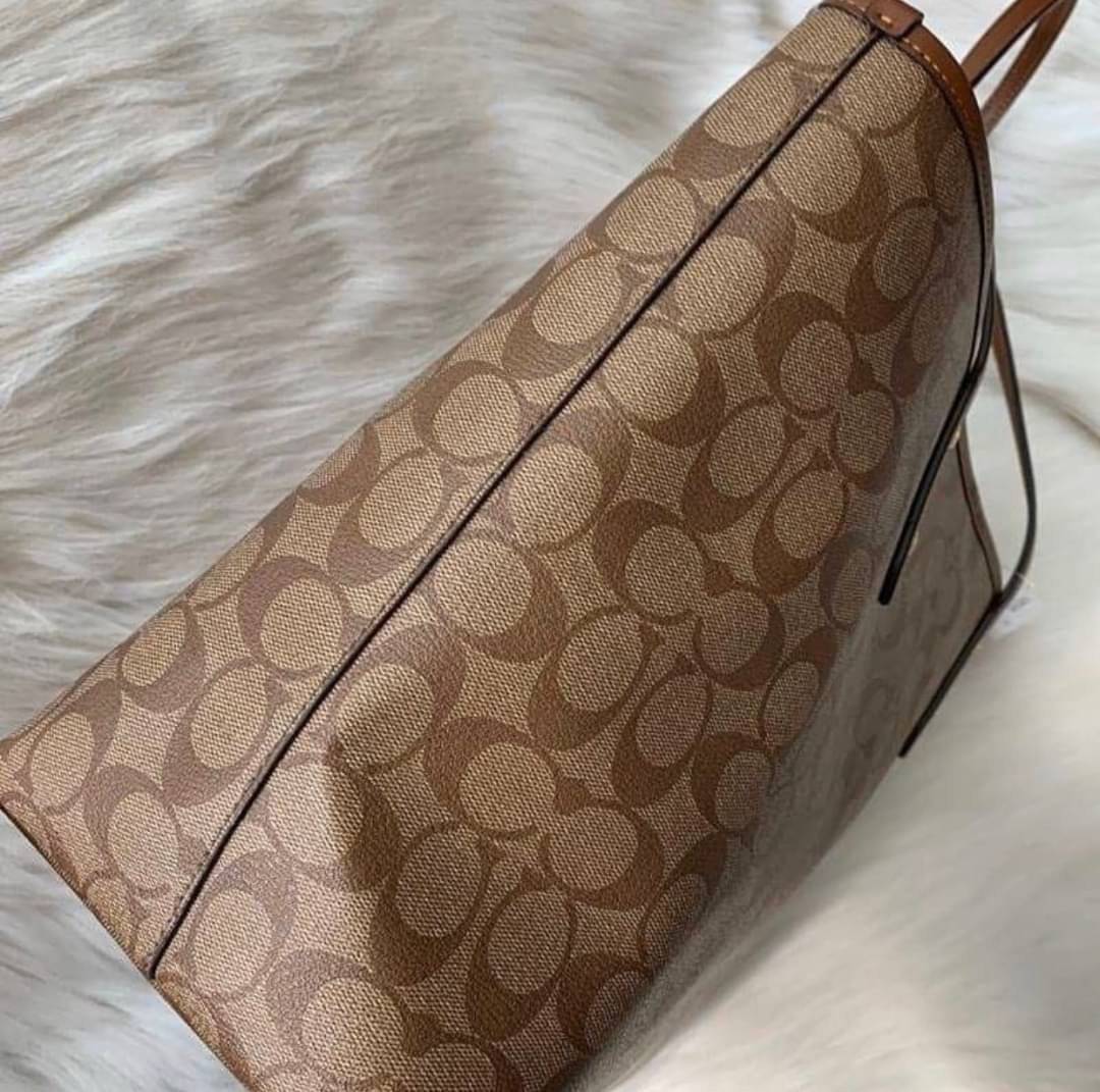 Coach KEITH HARING TOTE IN SIGNATURE CANVAS WITH PATCHES KHAKI MULTI /IMITATION GOLD