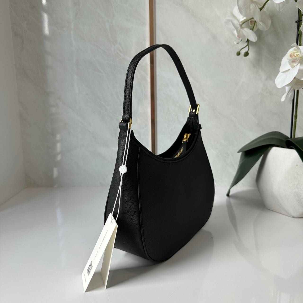 TORY BURCH EMERSON ZIP SHOULDER BAG 137416 / TORY BAG พร้อมส่ง 3 สี กระเป๋าสะพายไหล่ / คล้องแขน หนังซาเฟียโน่ ทนทาน