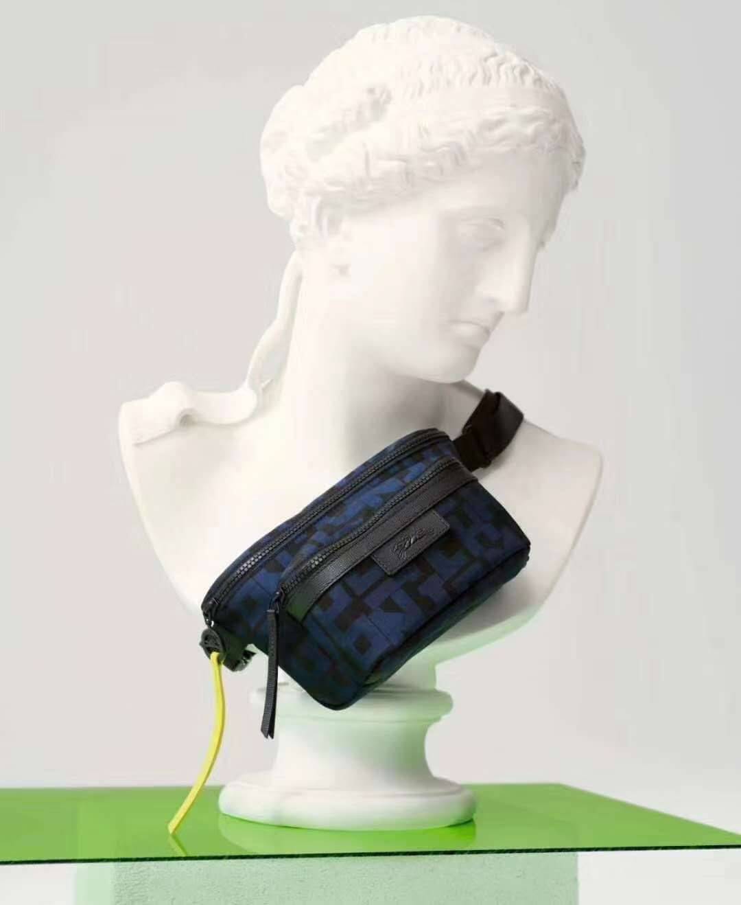 LONGCHAMP LE PLIAGE LGP BELT BAG M เท่ห์อย่างมีสไตล์กระเป๋าทรงคาดอกและคาดเอวดีไซน์แนวสปอร์ต เพิ่มความโดดเด่นทันสมัยด้วยลายซิกเนเจอร์