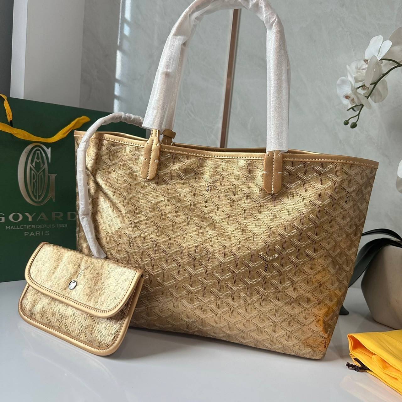 พร้อมส่ง 5 สี PM GOYARD ANJOU PM REVERSIBLE TOTE BAG / Goyard tote bag กระเป๋าทรงโท้ทใบใหญ่ เกรดไฮเอน 1:1 ใช้งานต่างประเทศได้ ภาพถ่ายจากงานขายจริง