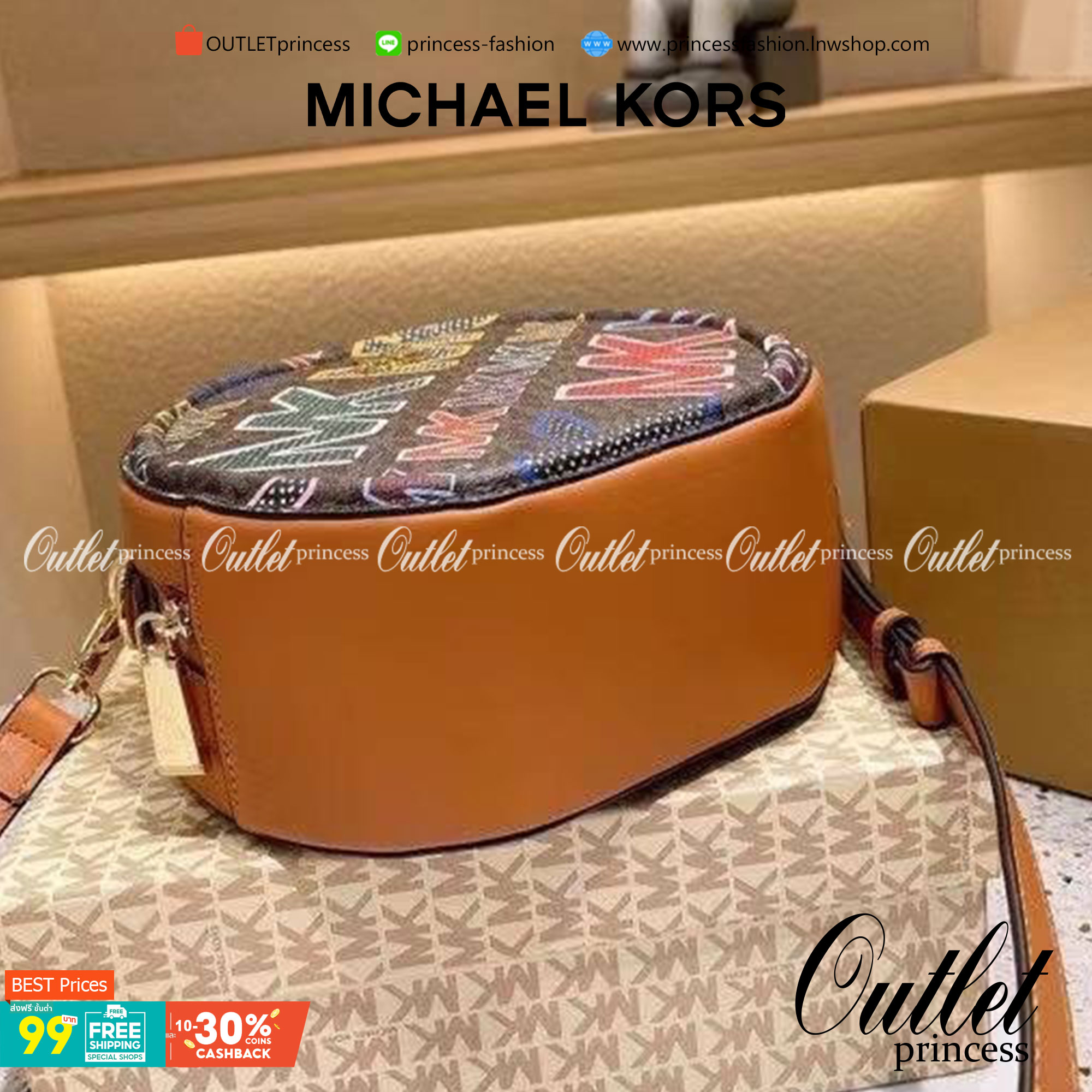 MICHAEL KORS ROUND CROSSBODY สีขาว/ดำ พร้อมส่งที่ไทย กระเป๋าสะพายMK ทรงกลม งานซิปเปิดได้กว้าง หนังพิมพ์ลายแบรนด์ มาพร้อมสายสะพายยาวครอสบอดี้ได้ค่ะ อะไหล่ทองสวยหรู งานจริงสวยน่าใช้มากค่ะ