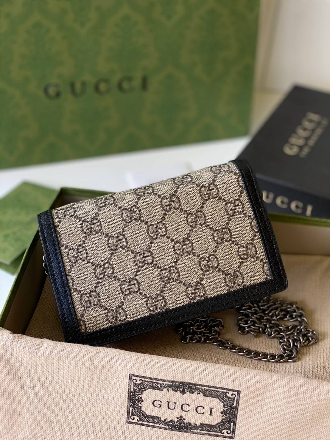 หนังแท้ GUCCI Dionysus mini bag / GG Shoulder bag / GG Denim Dionysus พร้อมส่งที่ไทย กระเป๋าสะพายข้างหนังแท้ เกรดหนังคุณภาพดียิ่งใช้หนังยิ่งสวย โทนสีน่าใช้มากก มาในดีไซน์คลาสสิคเรียบหรูเข้ากับทุกลุ๊คแบบไม่มีเอ้าท์ พร้อมส่งที่ไทย ภาพสินค้าถ่ายจากงานขายจริง