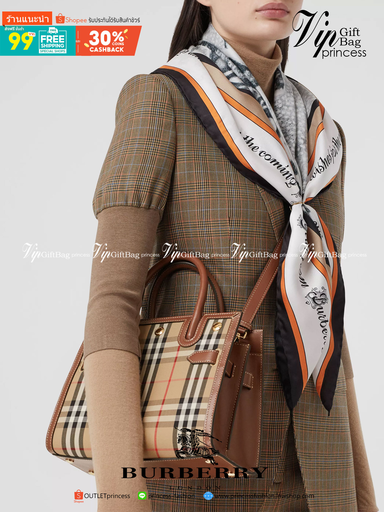 BURBERRY Women Vintage Check Two-handle Title Bag / BURBERRY Leather and Vintage Handle Bag อีกหนึ่งไอเท็มหายาก วัสดุ Leather Calfskin ลายวินเทจประดับกระดุมทองสวยหรูดีไซน์คลาสสิคคงไว้ซึ่งเอกลักษณ์แบรนด์ด้านข้างคาดด้วยสายหนังแท้ปรับทรงได้ หูจับหนังแท้แข็งแ