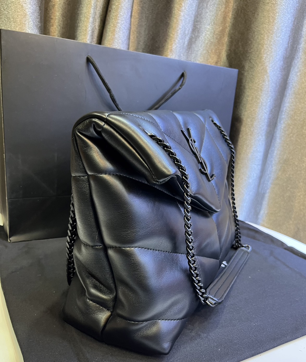 YSL PUFFER MEDIUM IN NAPPA LEATHER 35cm กระเป๋าสะพาย เกรดหนังสวยเต็มใบ เกรดออริ 1:1 ใช้งานต่างประเทศได้