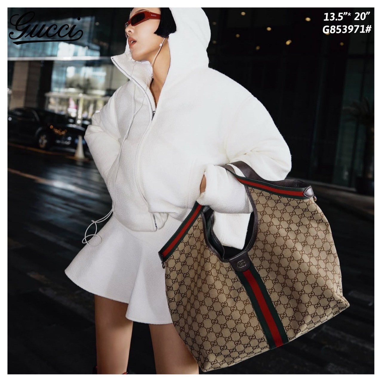 Gucci Giglio Large tote bag กระเป๋าทรงสะพายทรงโท้ทใบใหญ่ ดีไซน์ใหม่ล่าสุด สวยหรู่เท่มาก มาพร้อมใบเล็กเข้าเซ็ท พร้อมสายสะพายยาวเขียวแดงเป็นเอกลักษณ์ ภายในโล่งกว้าง