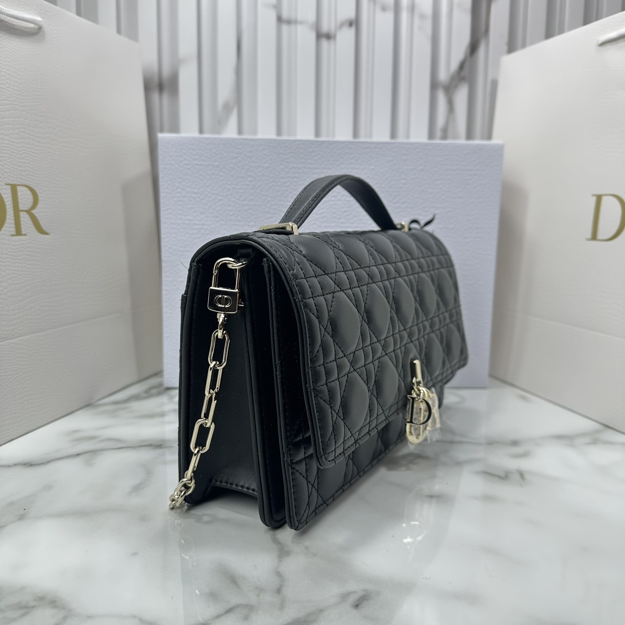 ORI หนังแท้ | My Dior Top Handle / Dior Clutch Bag กระเป๋าสะพายทรงคลัชทันสมัย หรูหราสง่างาม จะถือหรือสะพายก็ดูดีมีระดับ