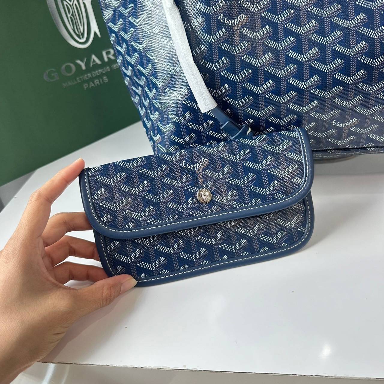 พร้อมส่ง 5 สี PM GOYARD ANJOU PM REVERSIBLE TOTE BAG / Goyard tote bag กระเป๋าทรงโท้ทใบใหญ่ เกรดไฮเอน 1:1 ใช้งานต่างประเทศได้ ภาพถ่ายจากงานขายจริง
