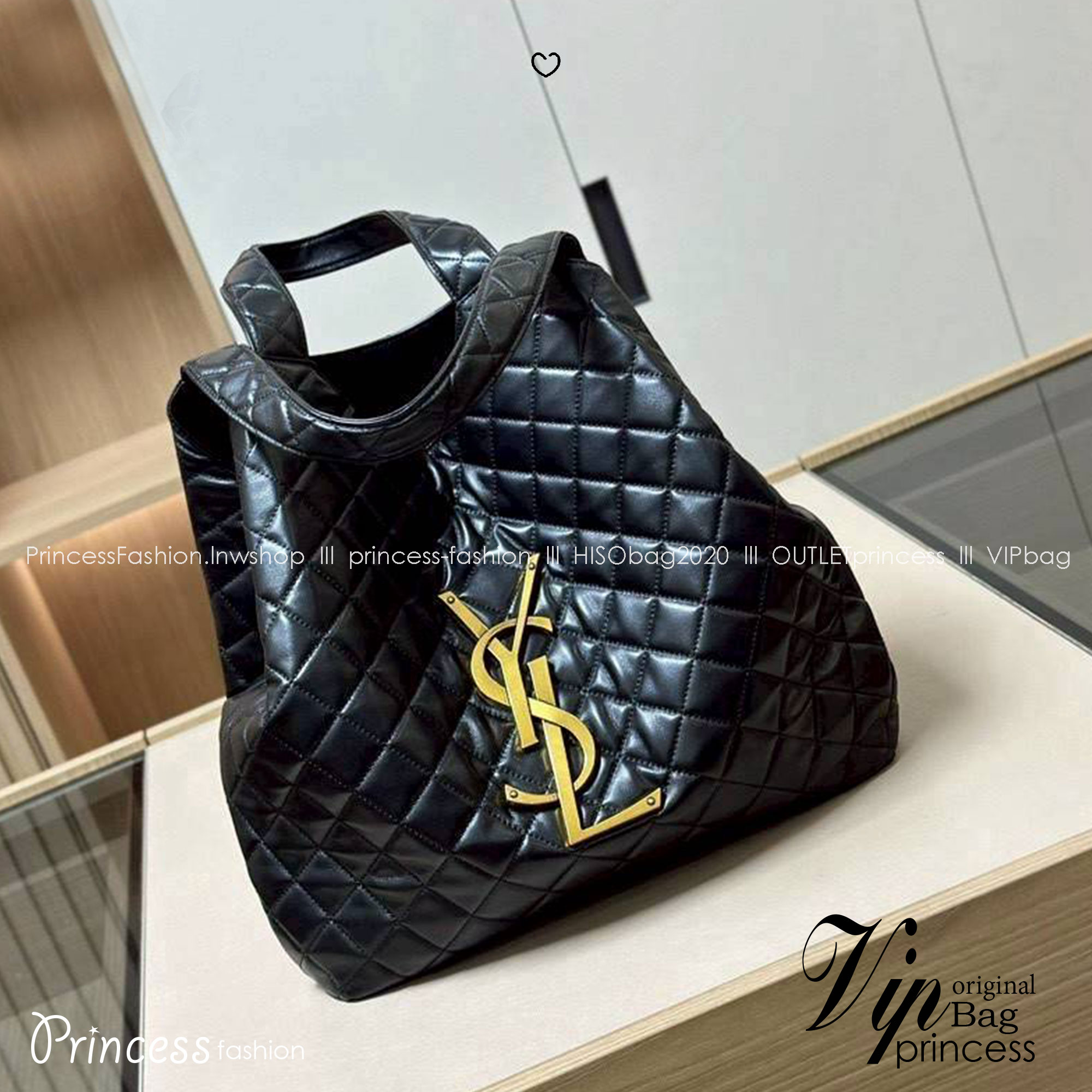 YSL tote bag / YSL ICARE MAXI SHOPPING BAG พร้อมส่ง 3 สี กระเป๋าใบใหญ่ทรงโท้ท ที่เอาอยู่ทุกลุค จุของได้แบบไม่ต้องกังวล ด้วยดีเทลเรียบแต่มีความหรู โลโก้โดดเด่น ใช้ได้ง่าย ใช้งานได้สะดวก