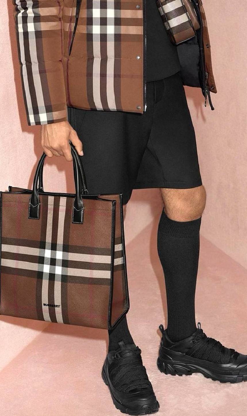 BURBERRY BORSA TOTE BAG / BURBERRY VINTAGE CHECK CANVAS TOTE BAG / BURBERRY FRAGRANCES MONOGRAM TOTE BAG กระเป๋าทรงโท้ทใบใหญ่