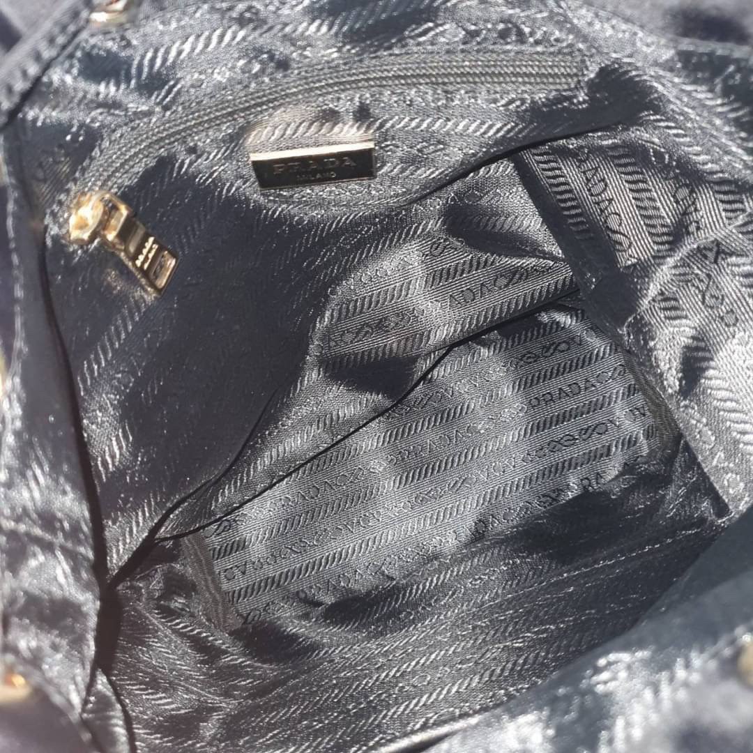 Size Normal ทรงขนมจีบใหญ่ งานพรีเมี่ยมกิ้ฟแท้ จากเคาเตอร์ต่างประเทศ จากแบรนด์ PRADA