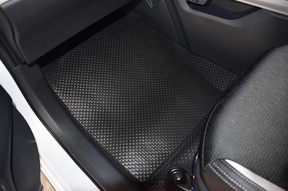 พรมปูพื้นรถยนต์ TOYOTA VELOZ 2022 พรมกระดุมเม็ดเล็ก+เเผ่นท้าย สีดำ เข้ารูป ตรงรุ่นรถ