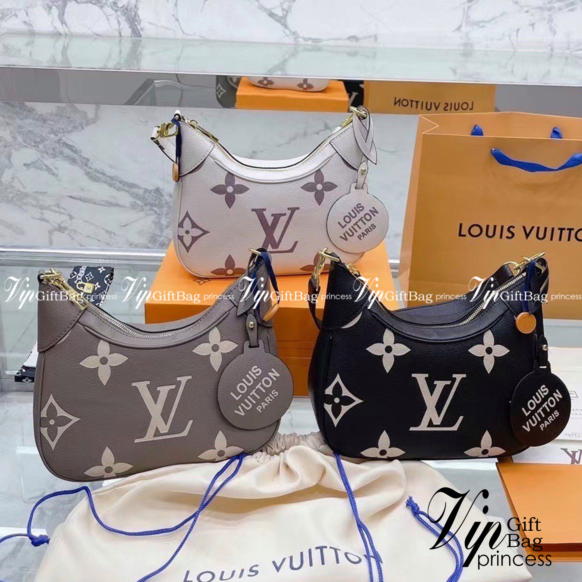 LV Replica Bagatelle BB Leather Hobo Bag / LV Bagatelle BB bag กระเป๋าสะพายสุดหรู มาใหม่ชนช้อปค่า ใบเล็กซิปบน หนังลายโมโนแกรม งานสวยเป๊ะที่สุดเป๊ะทุกมุม ปั้มทุกจุด ใช้ได้ Everyday Look เลยค่า ดีไซน์ทรงคลาสสิค มาพร้อมสายสะพายยาวงานจริงสวยทุกมุมเป๊ะปังมากค่