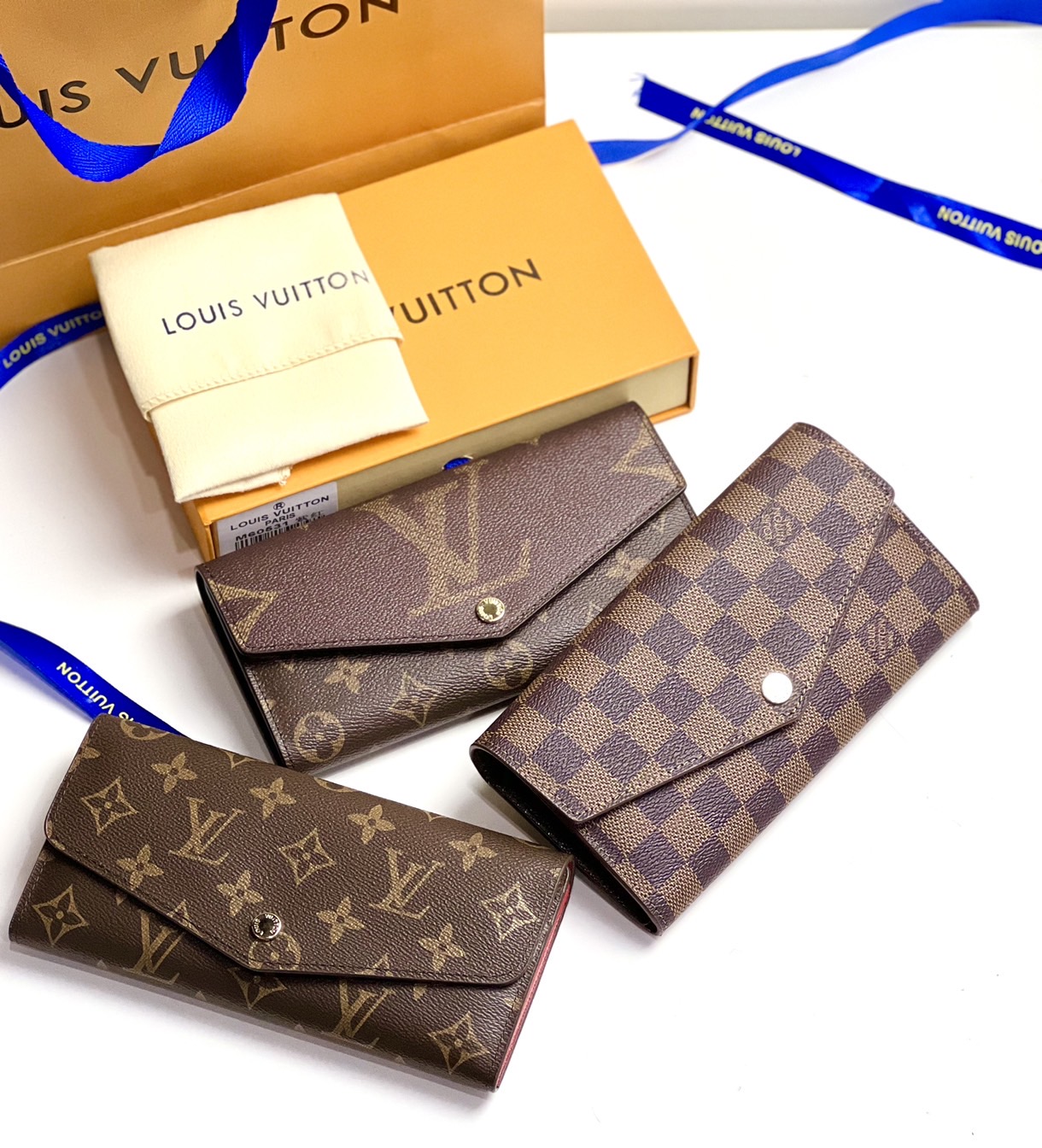 LV Long Wallet / LV Sarah Wallet Monogram Canvas กระเป๋าสตางค์ใบยาวแบรนด์ดัง สวยหรูดูแพง สีและลายคลาสสิค เลือกช้อป! ใช้แล้วรับทรัพย์ ปังแน่นอนค้า
