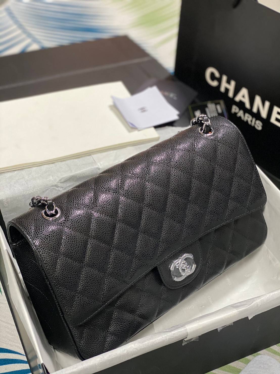 CHANEL LARGE CLASSIC JUMBO HANDBAG 30cm พร้อมส่งที่ไทย Lambskin & Grained Calfskin
