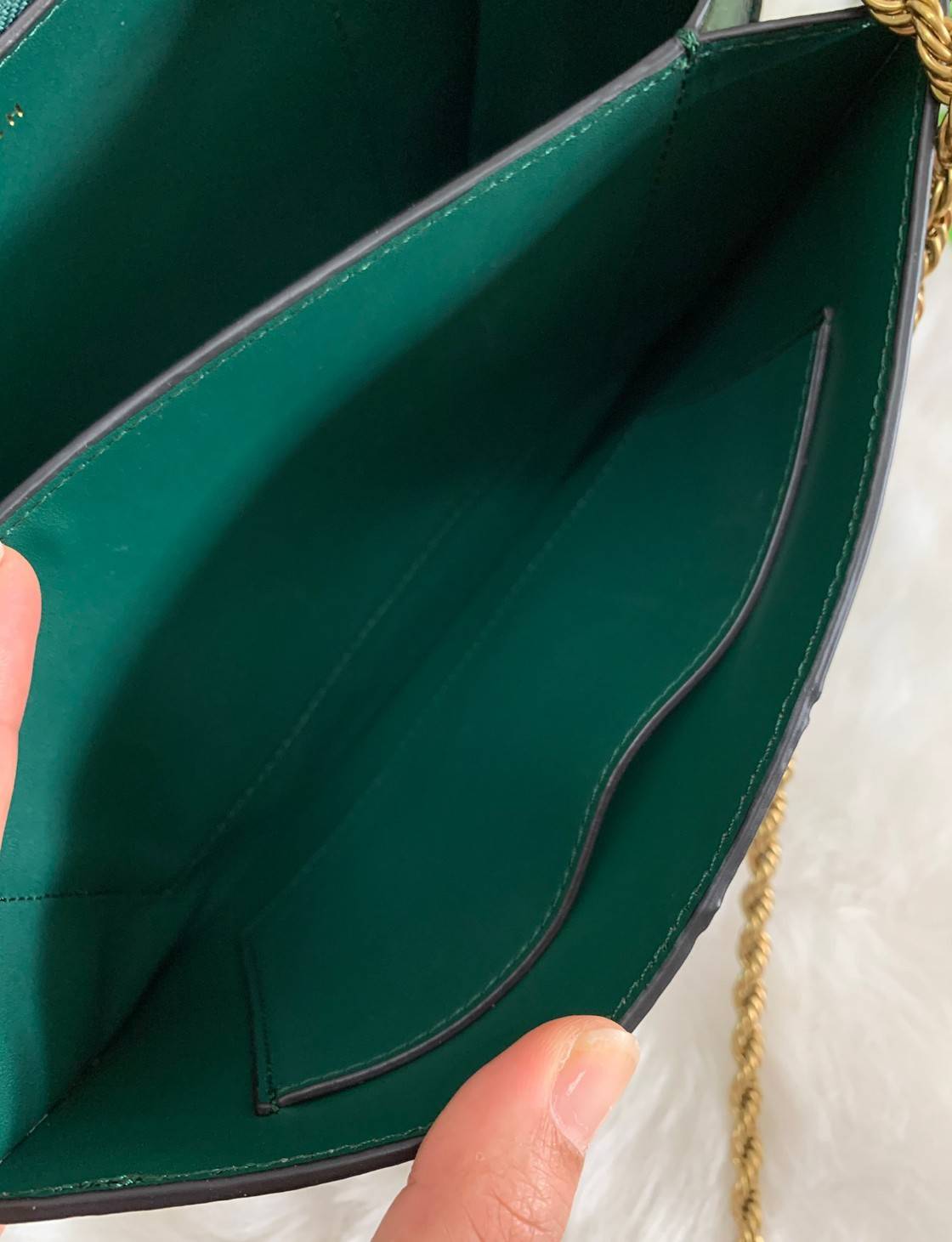 สวยจริงคุณภาพสูง ไม่จกตาค่ะ!! TORY BURCH ELEANOR QUILTED CONVERTIBLE SHOULDER BAG ((73590)) พร้อมส่งที่ไทย ใครรออยู่ห้ามพลาด จำนวนจำกัดค่ะ!! อีกรุ่นที่น่าครอบครองมากๆค่ะ😘 กระเป๋าสะพายข้างและทบสายเป็นคล้องไหล่ได้ หนังแท้ชั้นดีที่สุด ทำลายเหลี่ยมตัด