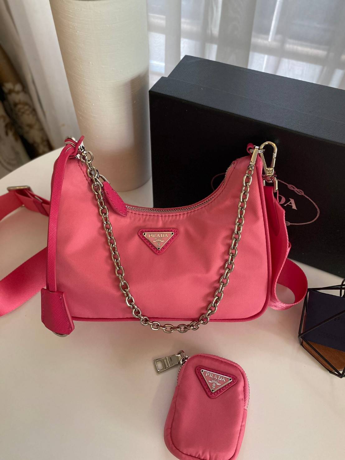 พรีเมี่ยมกิ๊ฟแท้ 100% 】PRADA Re-Edition 2005 nylon shoulder bag [pink]